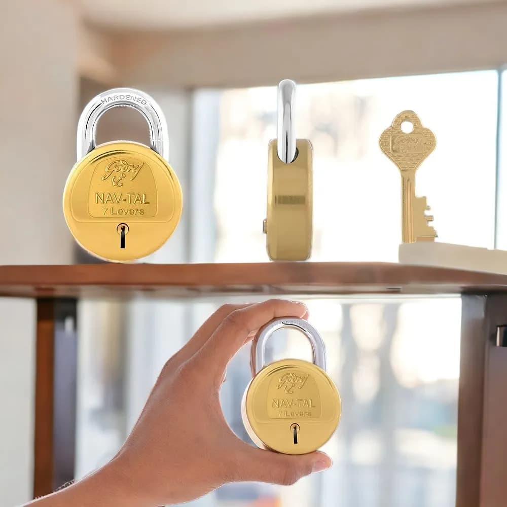 Godrej 7169 7 Lever Navtal 4 Keys Brass Finish (10 Pcs) — image 1
